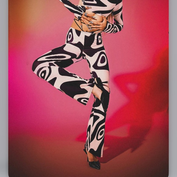 Sydney Jaded London Black and White Chaotic Monochrome Print Wide Leg Trousers - Picture 6 of 14